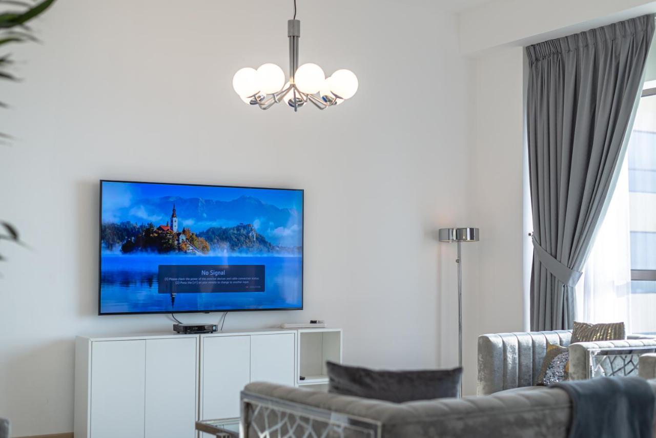 Marco Polo - Marvelous & Luxurious Apt With Dubai Eye & Sea View Lägenhet Exteriör bild